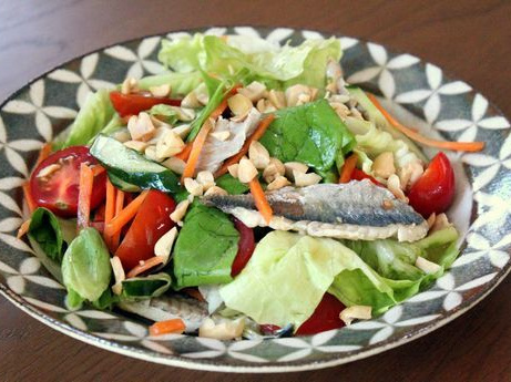 エスニックサラダ