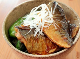 エスニックサラダ